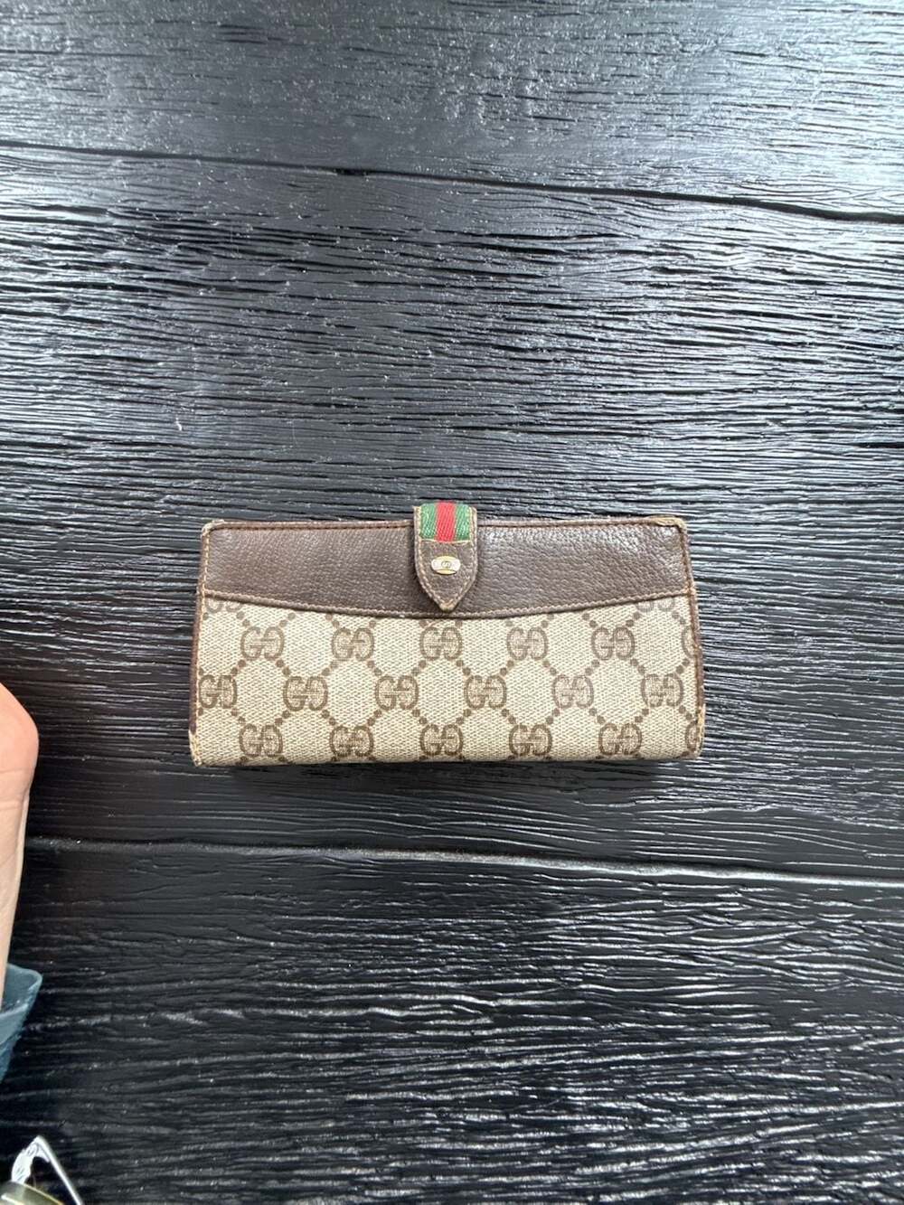 Vintage Gucci Accessory Collection GG Supreme Web Long Wallet